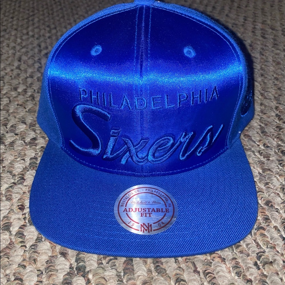 Mitchell & Ness Philadelphia 76ers SnapBack (NEVER WORN) Sixers NBA